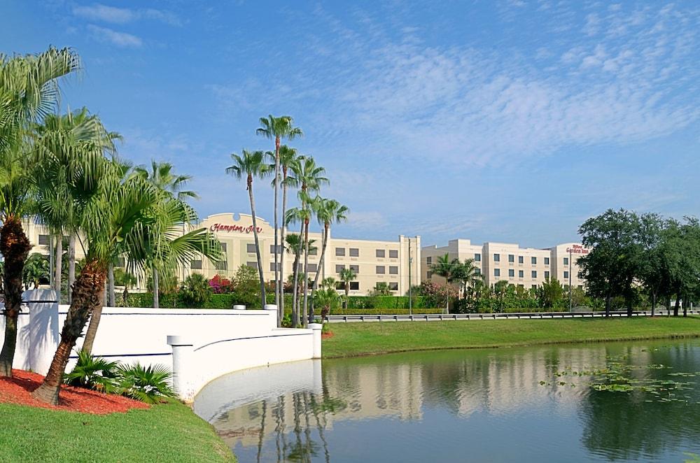 Hampton Inn West Palm Beach Central Airport Exterior foto